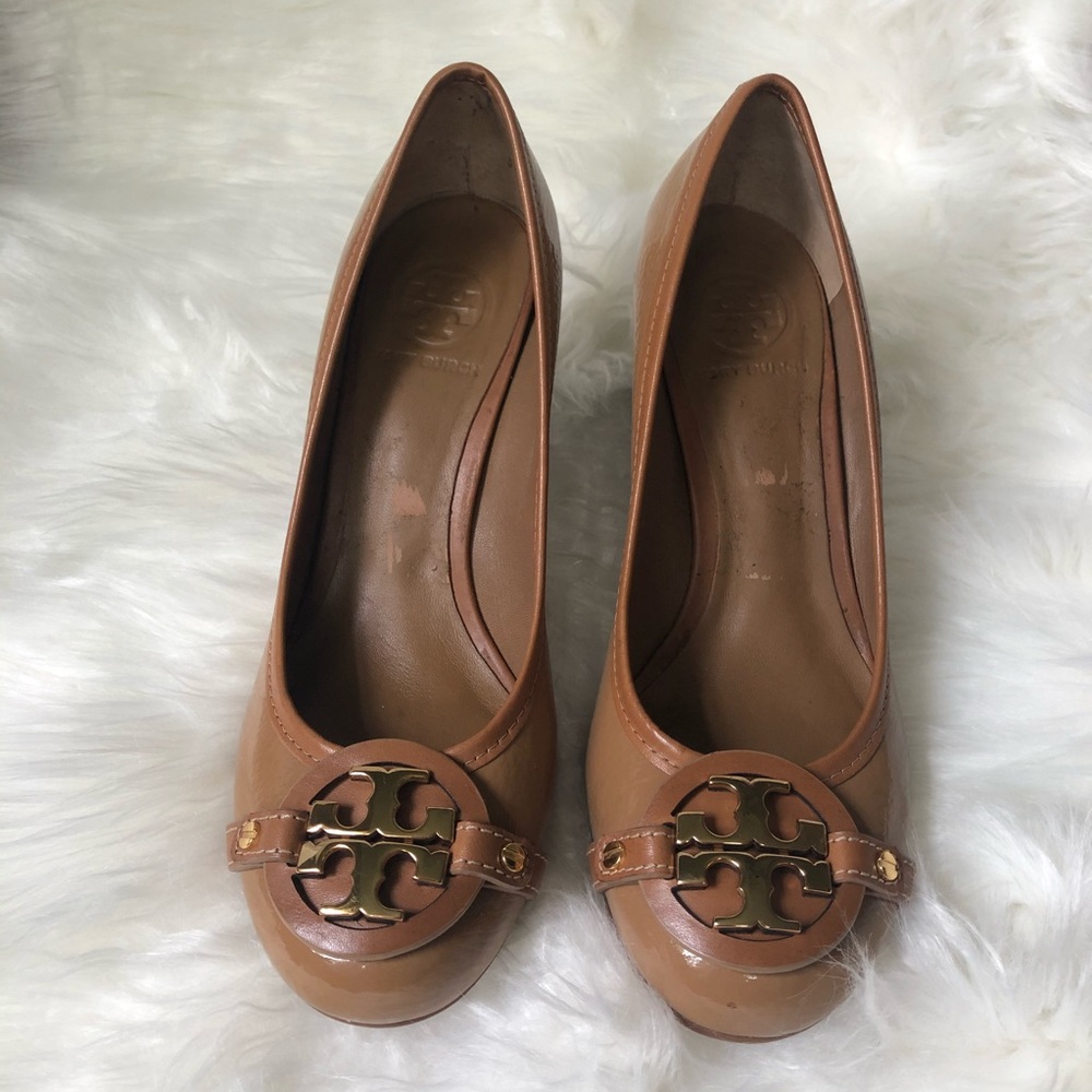 Tory Burch Tan Patent Leather Heels